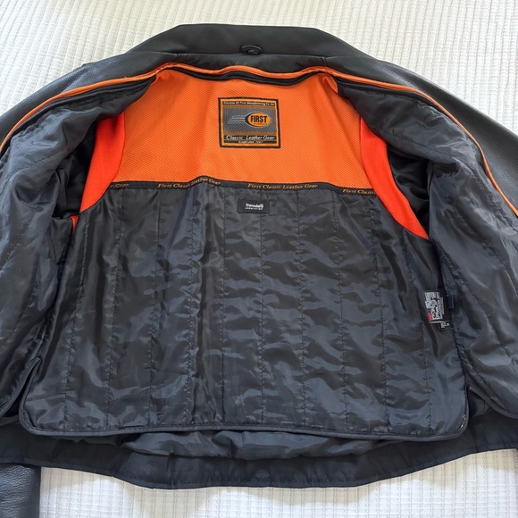 First Classics Leather Women's Black Leather Motorcycle Jacket Insulated Size L - Picture 6 of 15